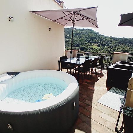 Comfortable Apartment With Sea View In Falcinello Экстерьер фото