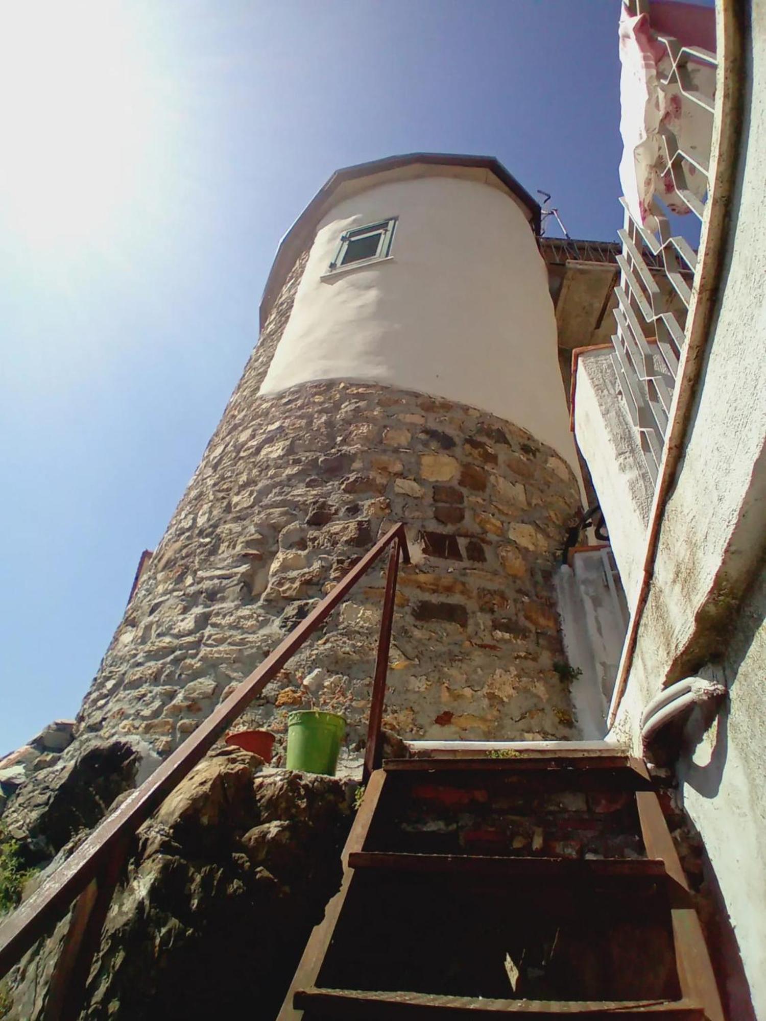 Comfortable Apartment With Sea View In Falcinello Экстерьер фото
